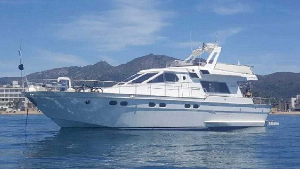 alquiler-yate-lujo-valencia (13)