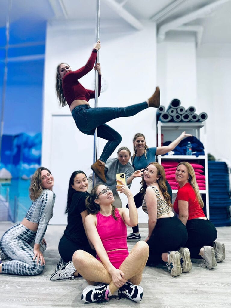 pole dance valencia 1 » Despedidas As de Picas Talleres de Bailes, Pole Dance y Exotic